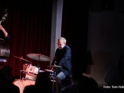 Rainer Schnelle und Anna Konanoudi am 25.04.2025