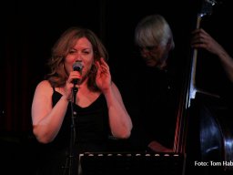 Rainer Schnelle und Anna Konanoudi am 25.04.2025